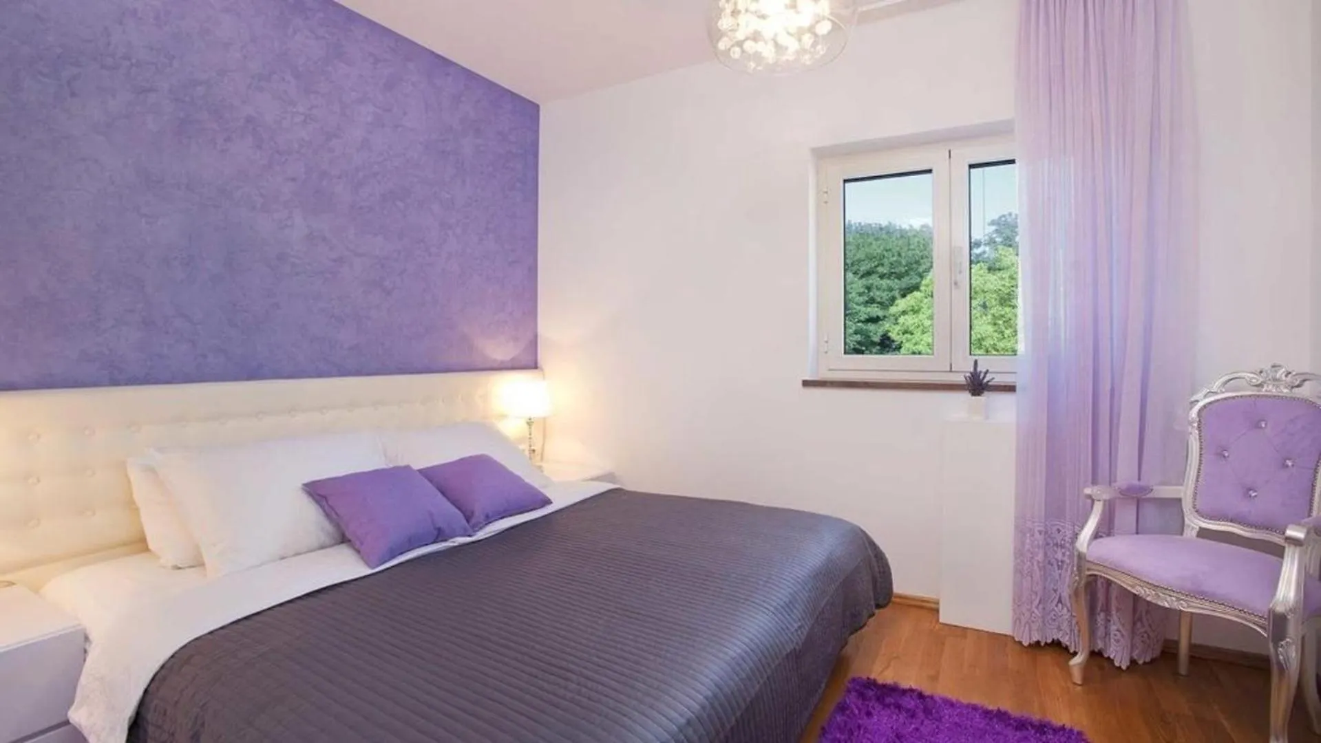 Villa Diora Karojba Πανσιόν
