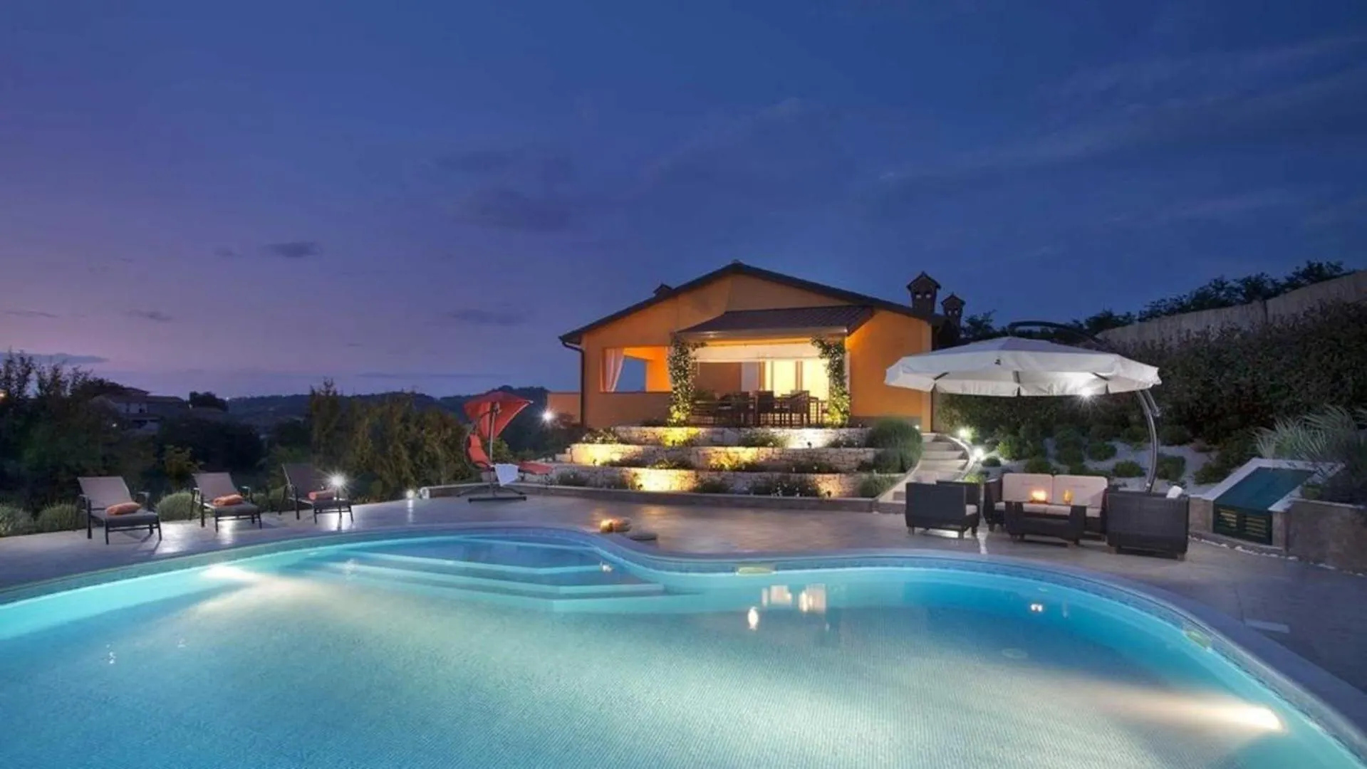 Casa de hóspedes Villa Diora Karojba
